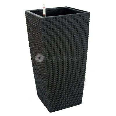 TB05 BLACK PLASTIC POT